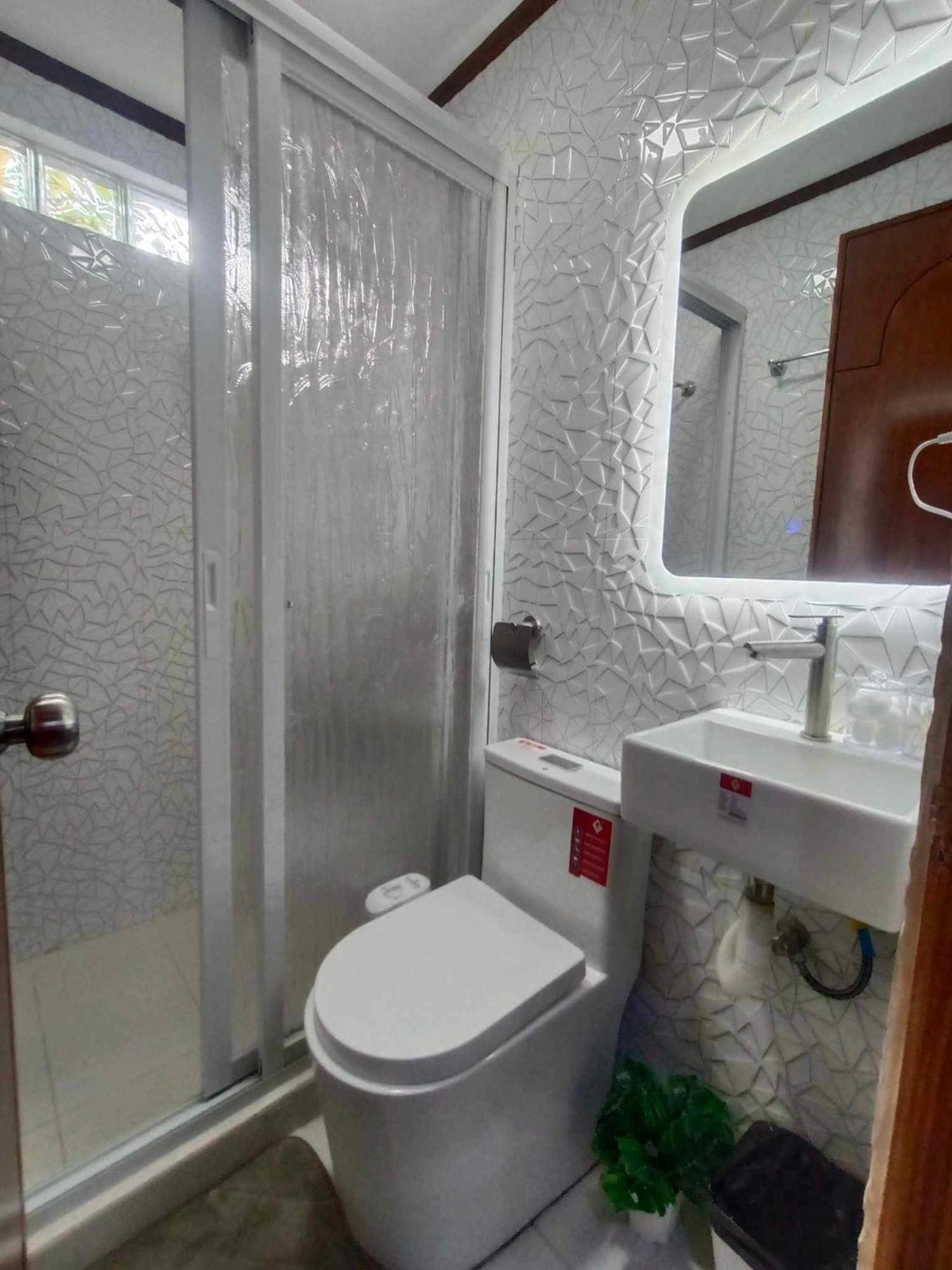 Fabuluz Luxury At Princess Place Malolos Buitenkant foto